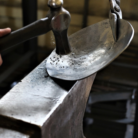 Making an iron bowl