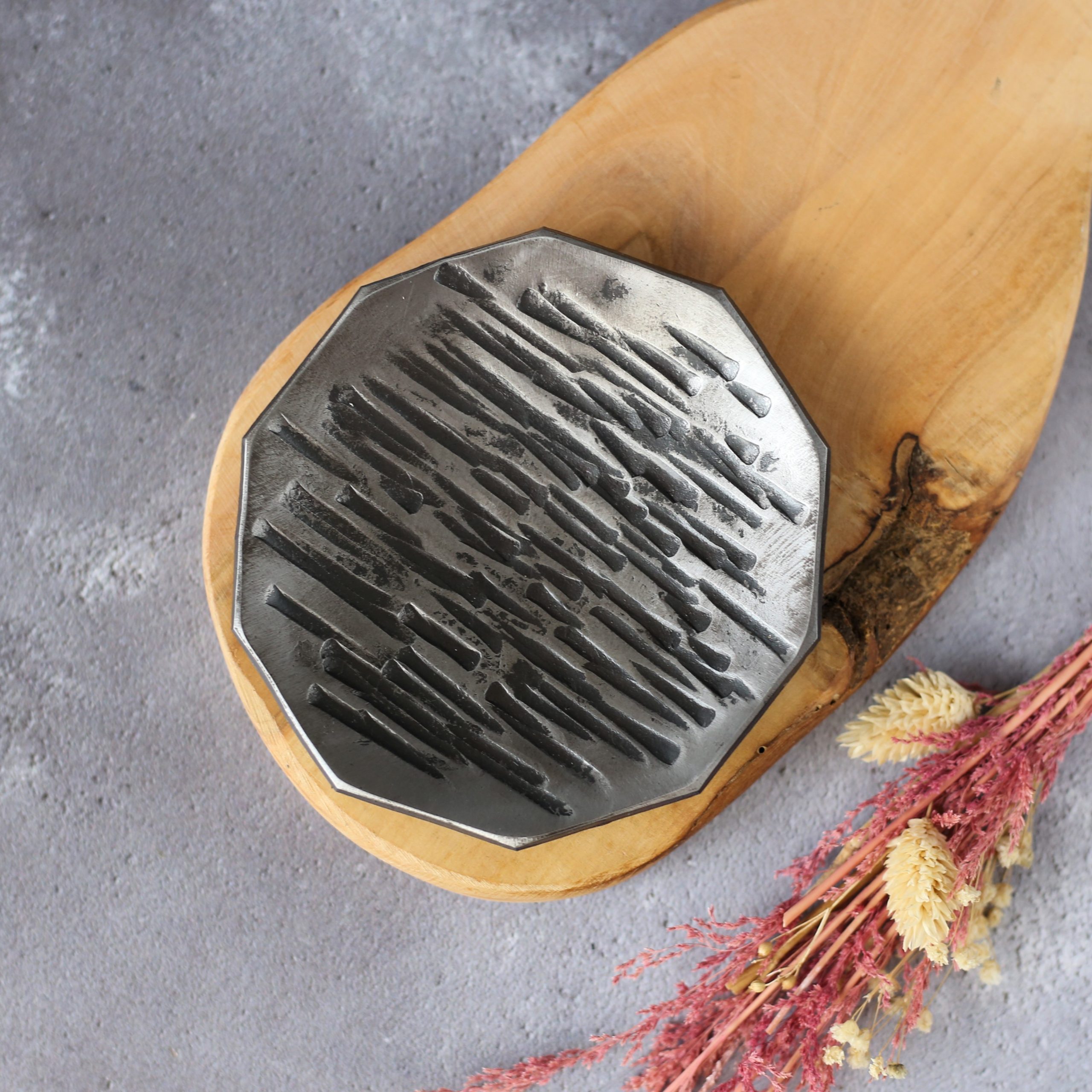 Decagon Stripy Dish