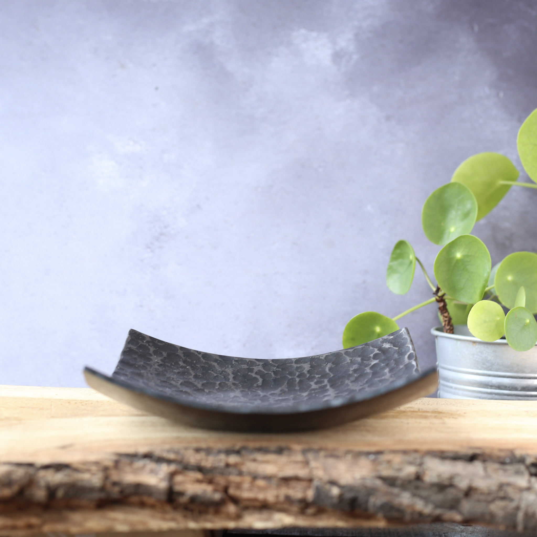 Hammered Dot Iron Dish – Curved Square Design - Image 5