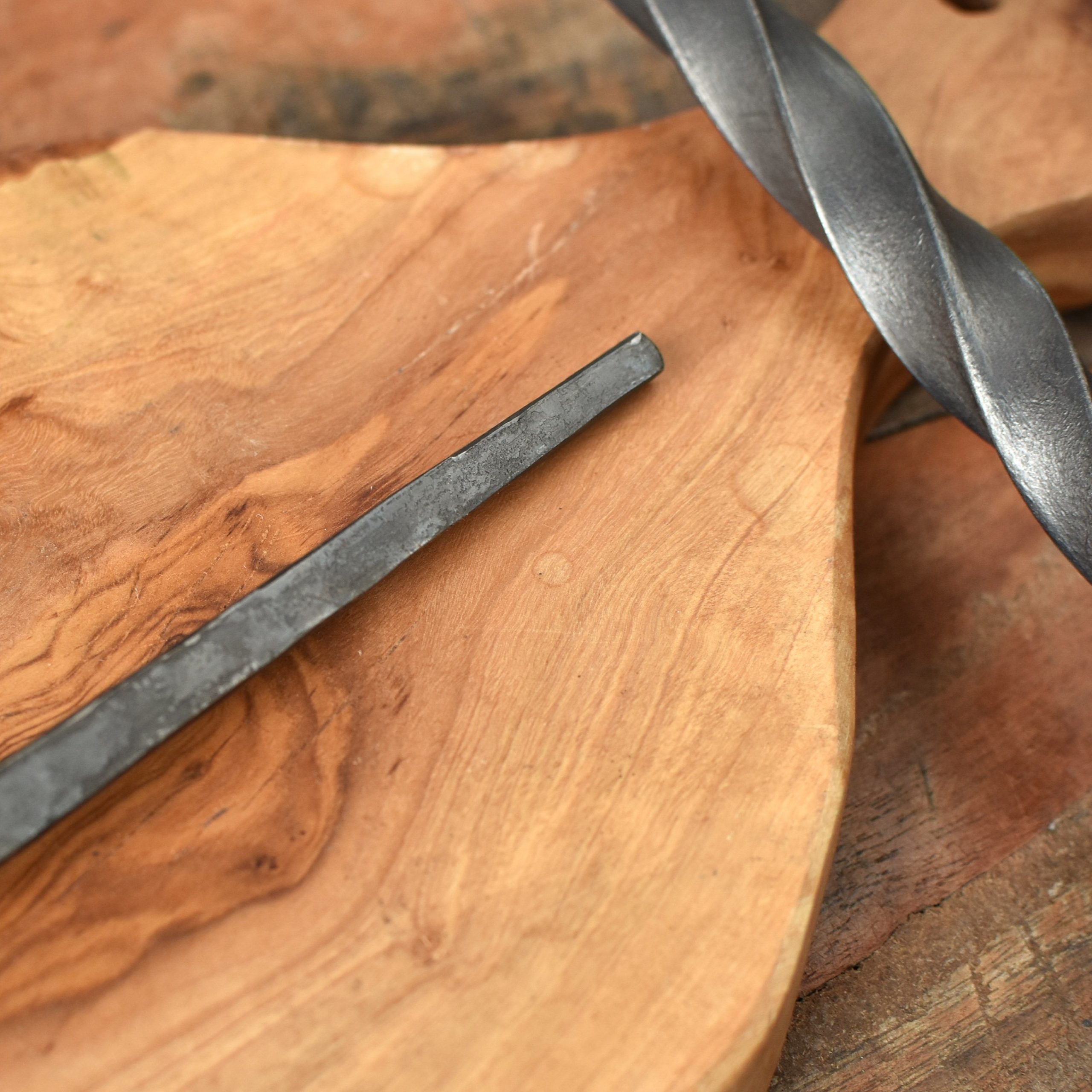 Twist Fire Poker - Image 4