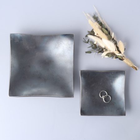 curved square dish