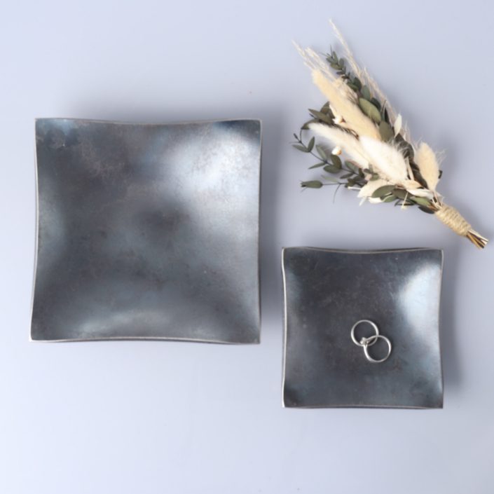 curved square dish