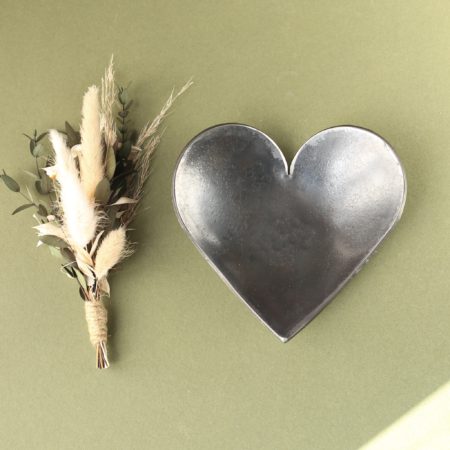 Large Smooth Heart Dish