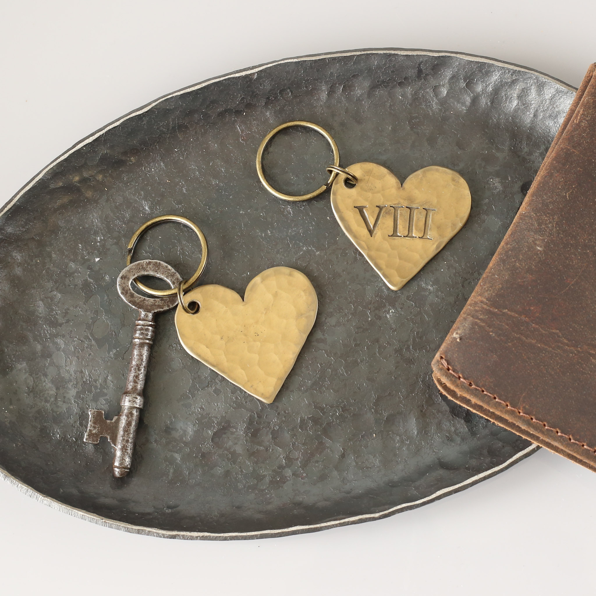 8th Anniversary Bronze Heart Keyring - Image 4